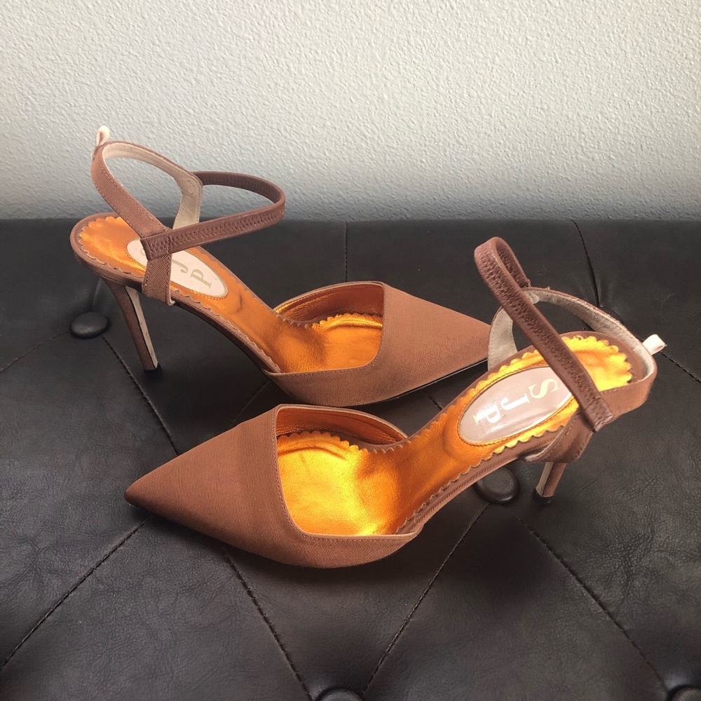 SJP Pointed Toe Ankle Strap Pumps